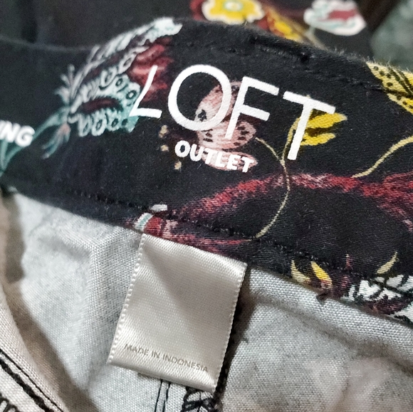 Loft Outlet Floral Pants Leggings Size 6 - Picture 4 of 6